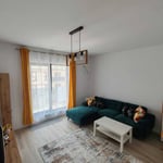 Alquiler de un moderno piso de 2 habitaciones con cocina independiente y balcón, 55 m², en Bucarest, Rumanía